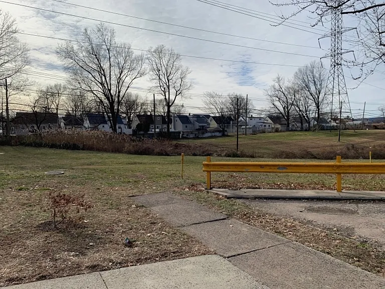 62 Gless Ave #2 — Photo 12