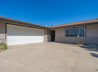 912 San Vicente Dr, Bakersfield, CA 93307