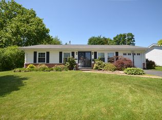 1029 S Hoga Rd, Sterling, VA 20164