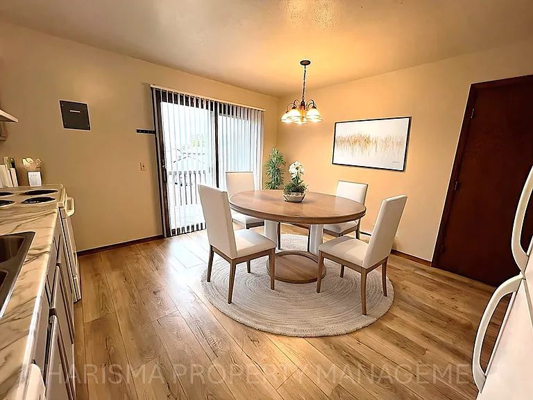 3604 S Cathy Ave — Photo 21