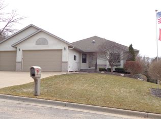 706 Capitol Ct, Holmen, WI 54636