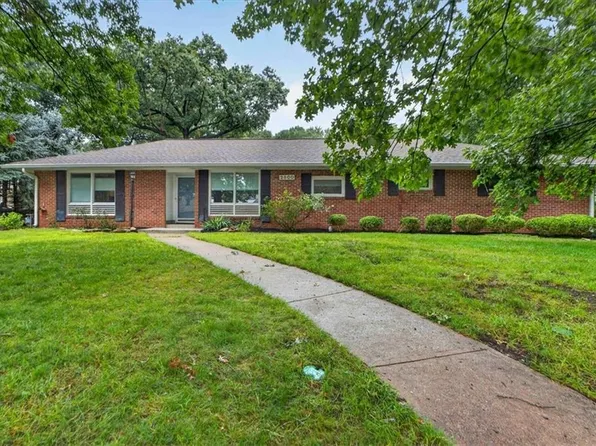 2800 W 91st St, Leawood, KS 66206