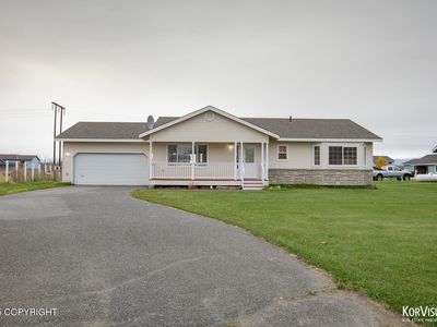 223 N Angus Loop, Palmer, AK, 99645