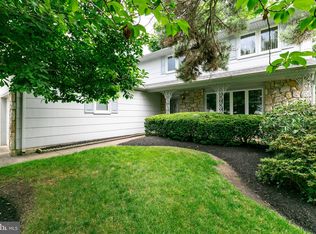 29 S Syracuse Dr, Cherry Hill, NJ 08034