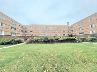 1100 N Harlem Ave APT 1, River Forest, IL