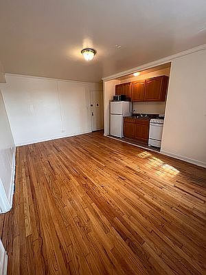 2nd image of 3320 Avenue H APT 3N