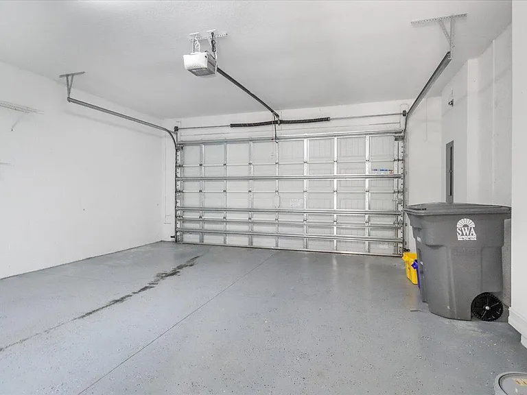 10098 Akenside Dr — Photo 41