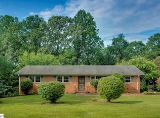 321 Pinehurst Dr, Mauldin, SC 29662
