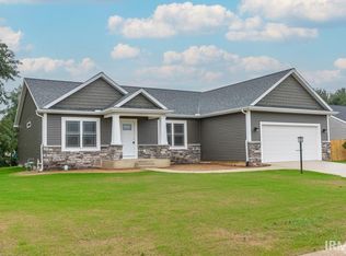 102 Pepper Ridge Dr, North Liberty, IN 46554