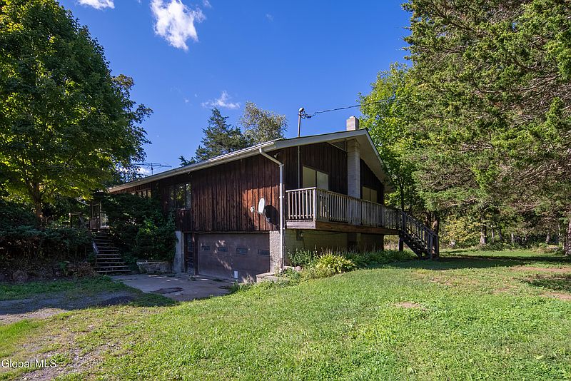 5th image of 40 Rutkiewicz Road