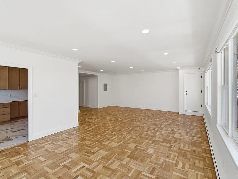 1310 Jones Street — Photo 42