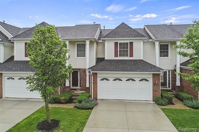 1st image of 29268 Weston Dr #1