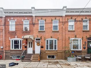 2415 S Opal St, Philadelphia, PA 19145