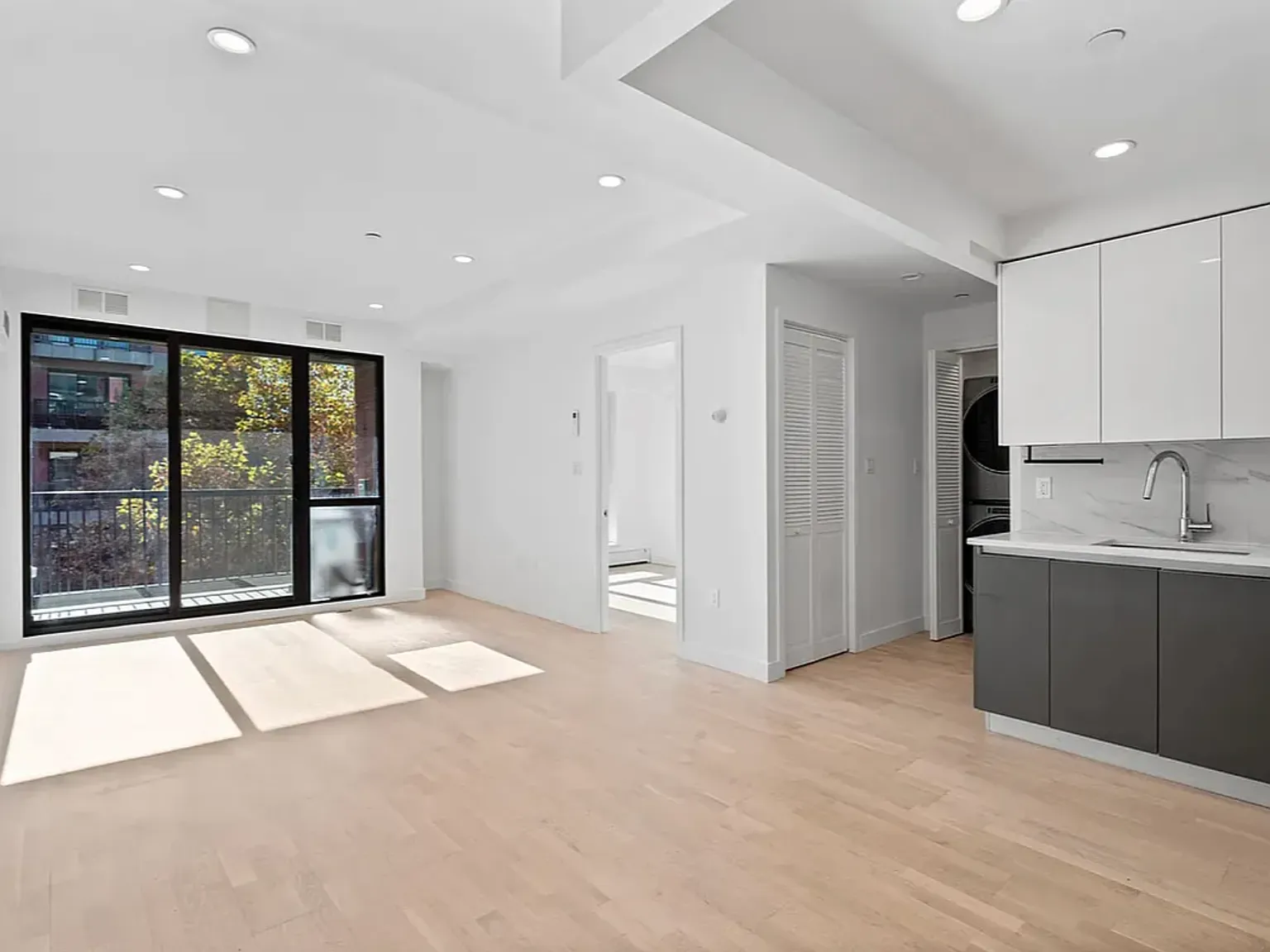 2600 7th Avenue — Photo 3