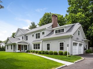 7 Gault Park Dr, Westport, CT 06880