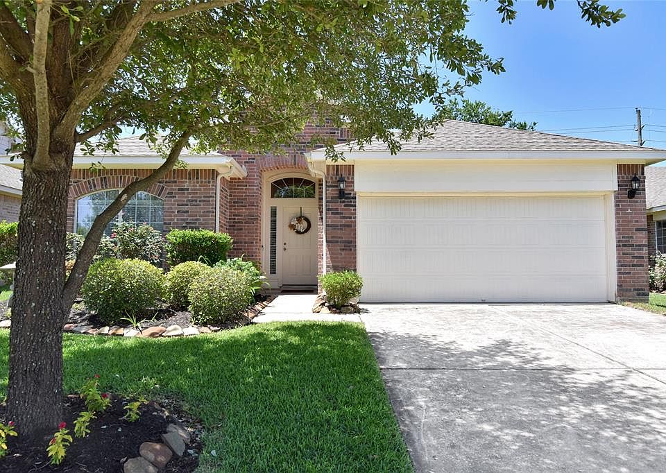 1st image of 15402 Lady Shery Ln