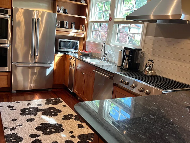 Gourmet kitchen with 5 burner Viking cooktop