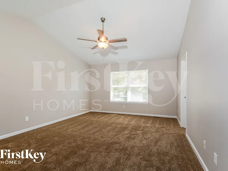 310 Rustic Oaks Dr — Photo 14