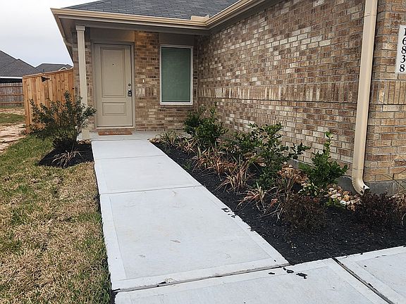2nd image of 16838 Cockspur Hawthorn Ln