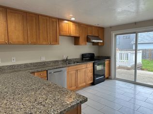 916 N 31st St, Renton, WA 98056