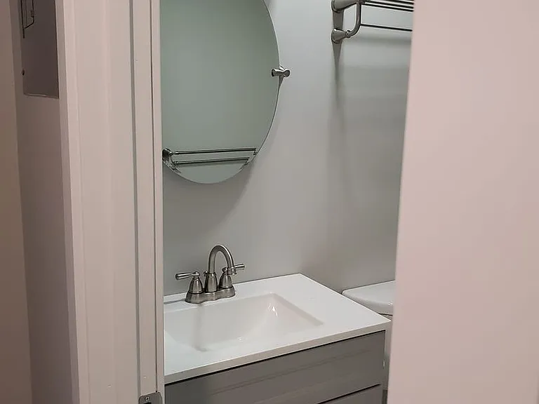 419 & 427 Bryant Ave NW — Photo 16