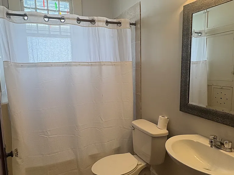 1813 Lowerline St — Photo 11