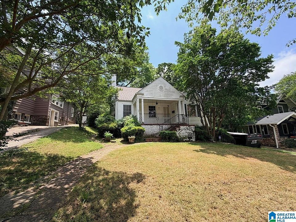 1st image of 2709 Caldwell Ave S