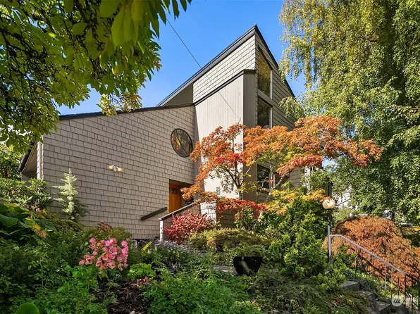 2532 E McGraw St, Seattle, WA 98112