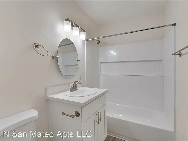 16 N San Mateo St — Photo 5