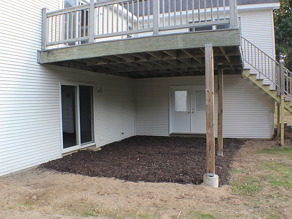 Elevated deck