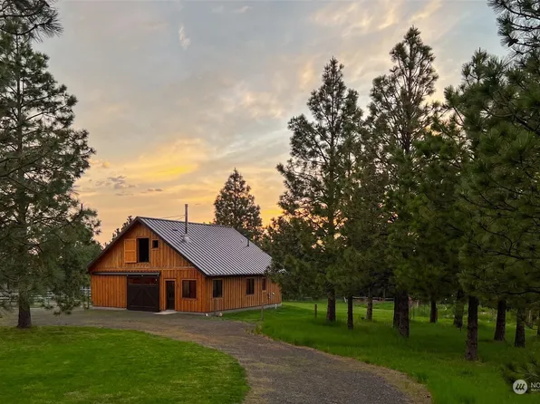 7809 Lewis Peak Road, Waitsburg, WA 99361