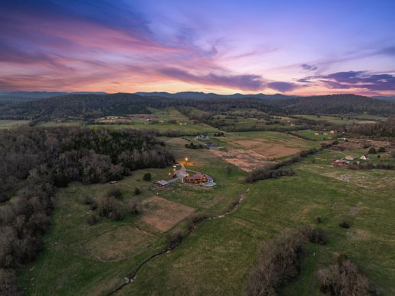 66th image of 2063 Kennedy Creek Rd