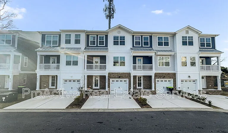 4323 Pinter Ln — Photo 1