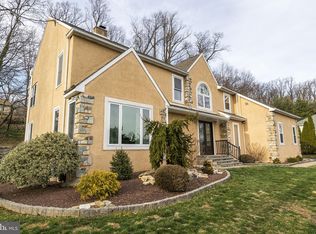 3316 Manor Rd, Huntingdon Valley, PA 19006