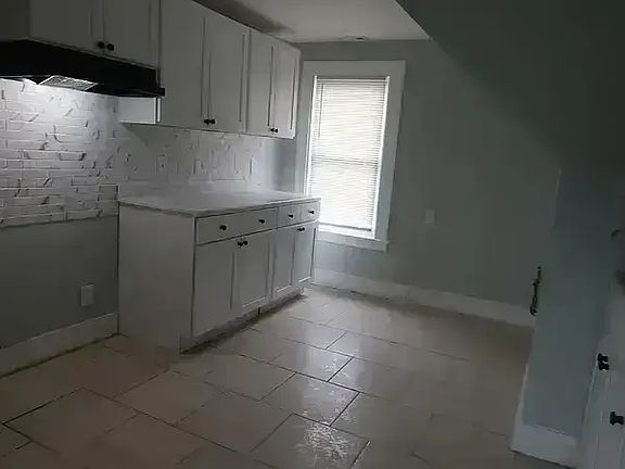 4th image of 22 Carmel St #3