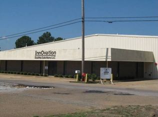 597 Glasgow Ln, Tupelo, MS 38801