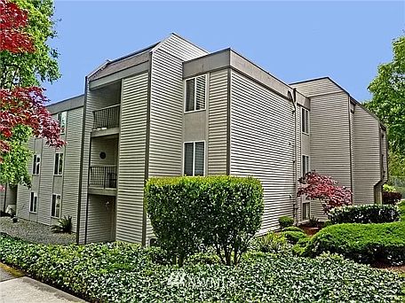 4th image of 14645 NE 34th St APT C-10