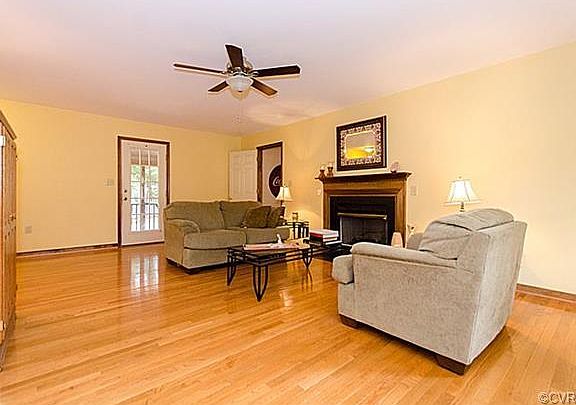 3rd image of 13225 Devette Dr