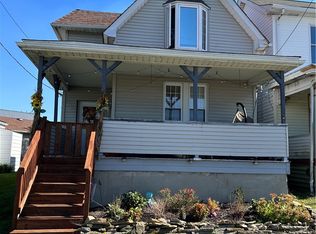 30 Homestead Ave, Scottdale, PA 15683