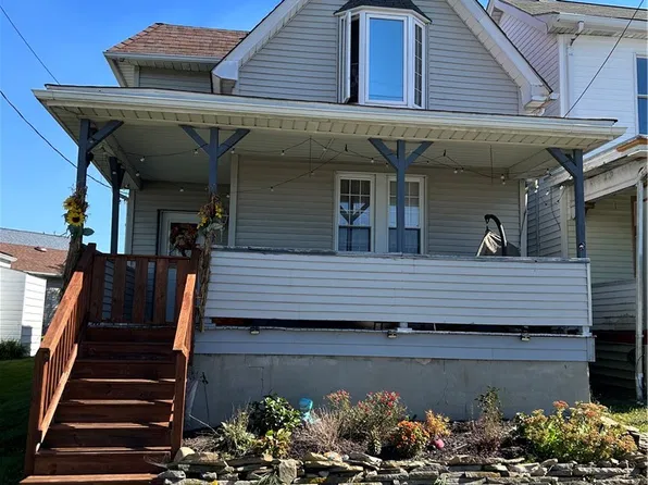 30 Homestead Ave, Scottdale, PA 15683