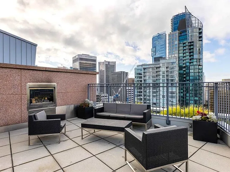1205 Hastings St W #1103 — Photo 31