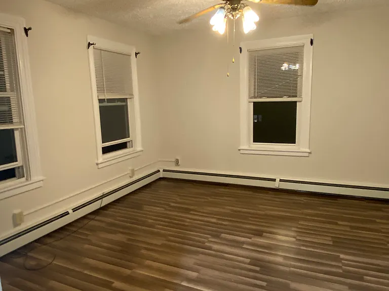 276 Park Ave — Photo 5