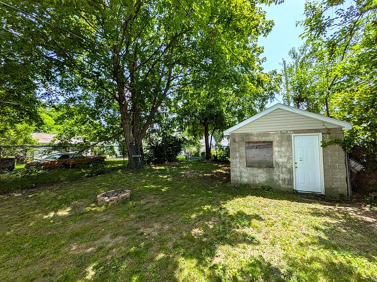 953 E 20th Ave — Photo 13
