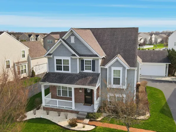 1373 Pinnacle Club Dr, Grove City, OH 43123