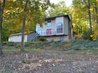 831 Foxboro Rd, Selinsgrove, PA 17870