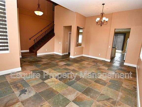 2nd image of 621 Riviera Ct