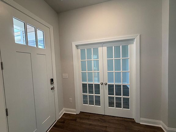 3rd image of 258 Anna Marie Way