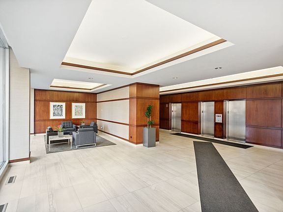 2nd image of 1445 N State Pkwy APT 1206