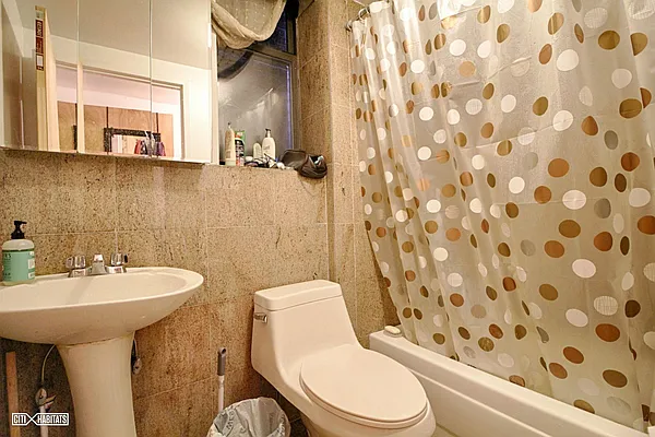 Rented by Citi Habitats | media 15