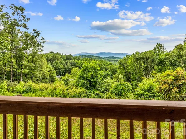 1901 Blue Rock Rd, Burnsville, NC 28714